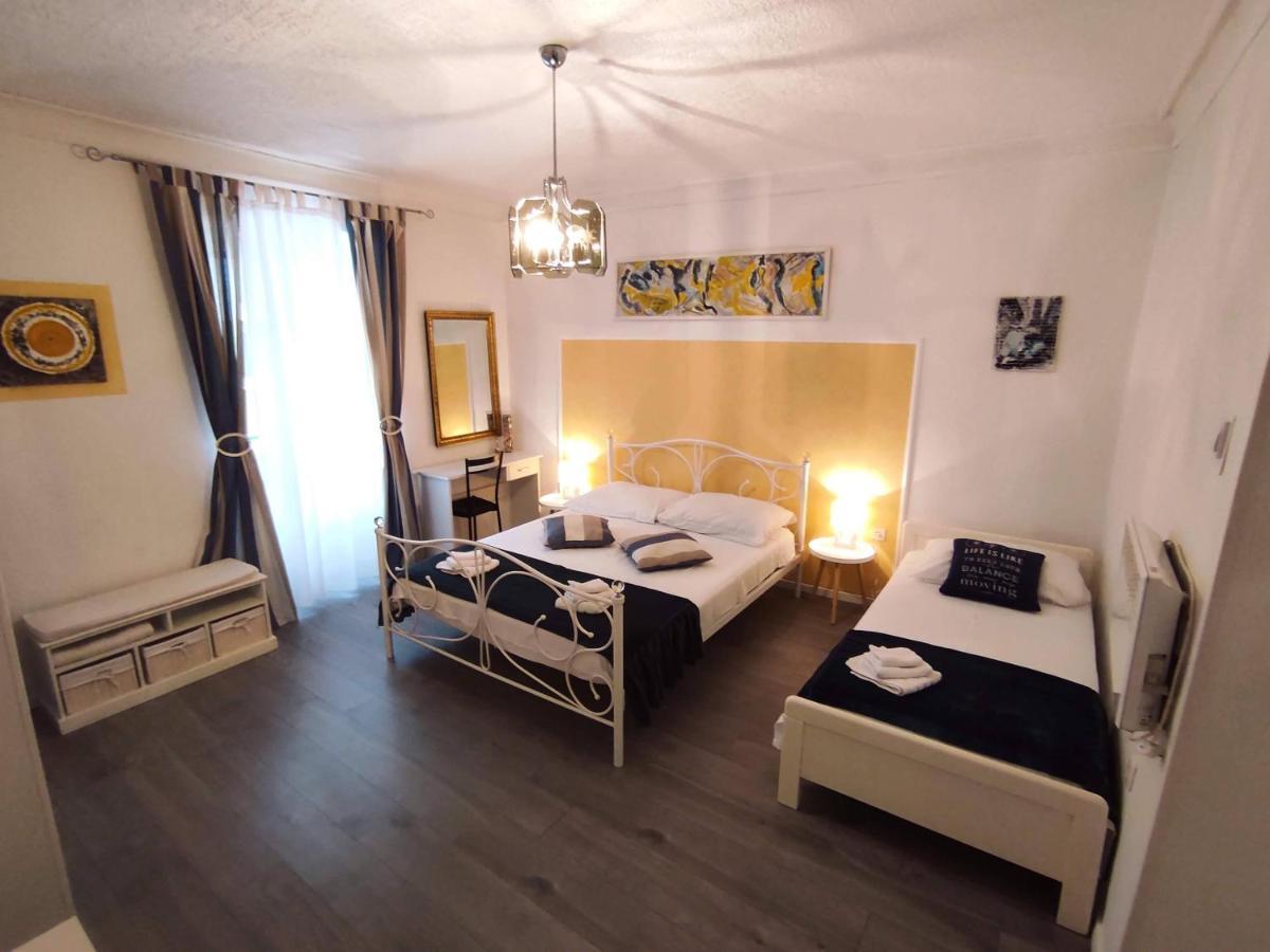 Apartman Plasse Rijeka Exterior photo
